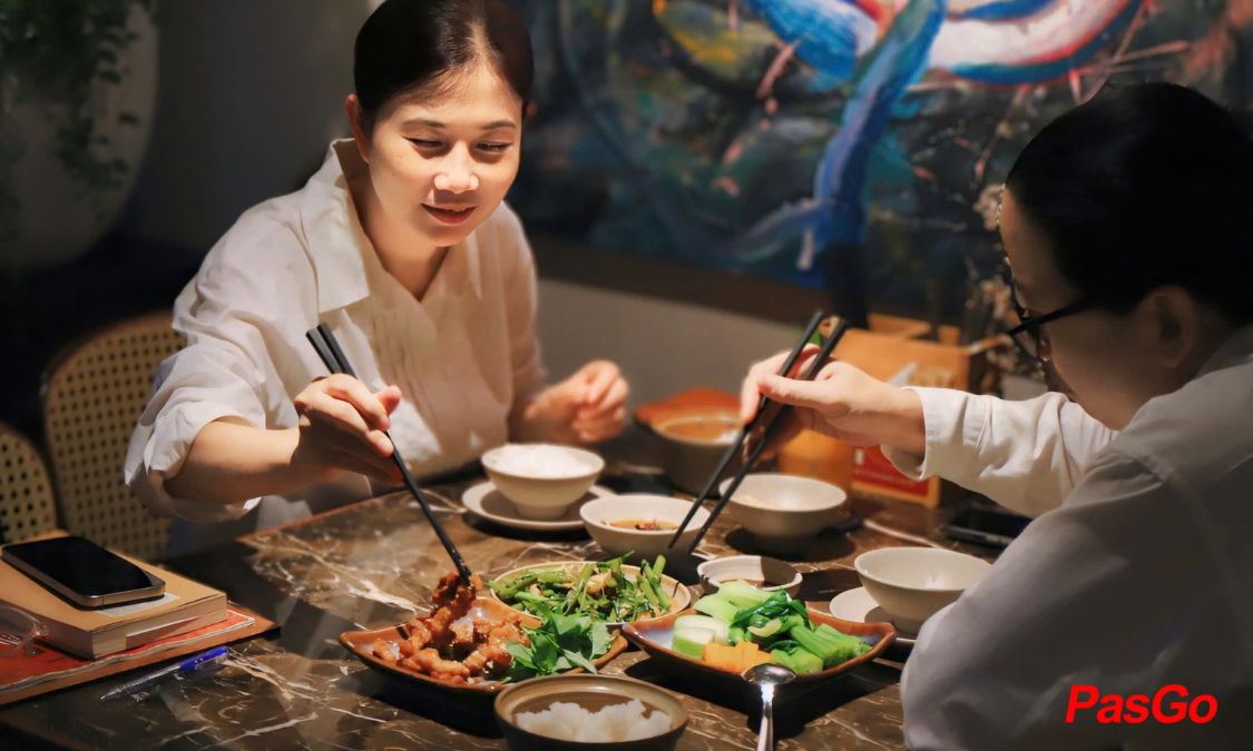 Mùi Kitchen & Café 5