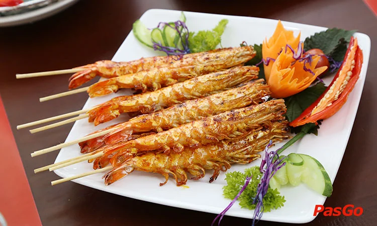 ngoc-cua-tran-huong-dao-anh-slide-2