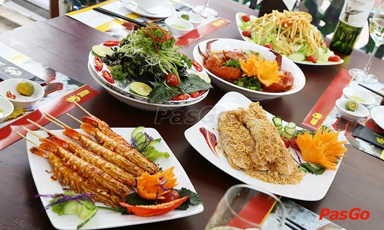 ngoc-cua-tran-huong-dao-anh-slide-6