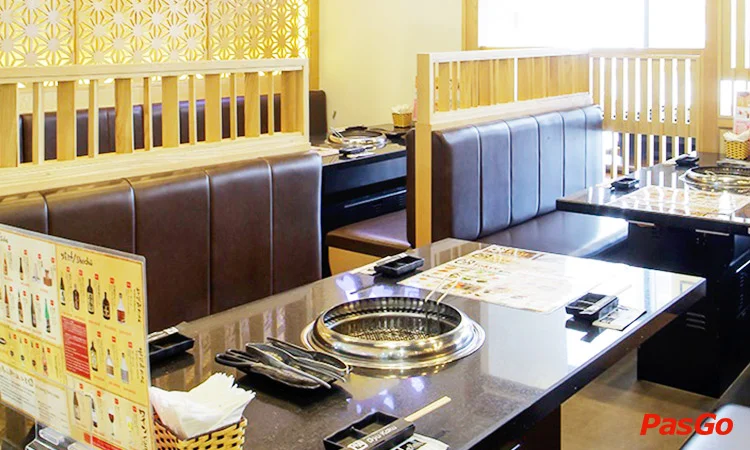 nha-hang-gyu-kaku-complex-11