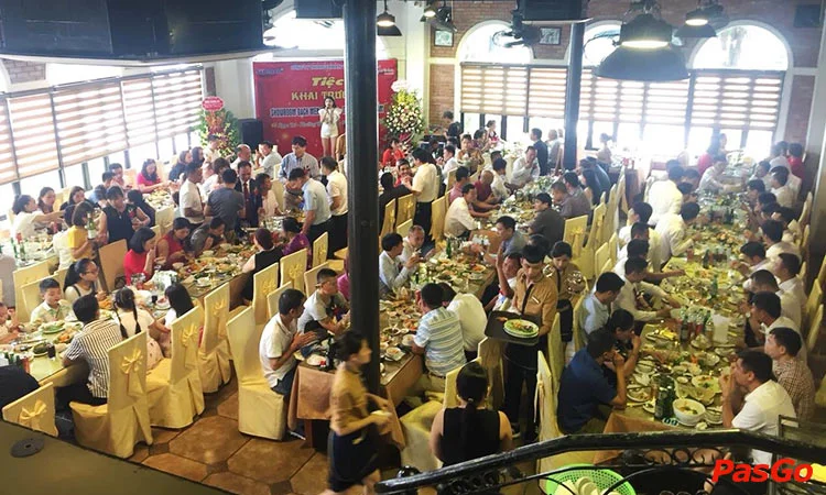 nha-hang-63-co-linh-long-bien-11