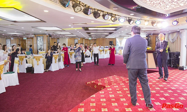 nha-hang-789-hoang-quoc-viet-12