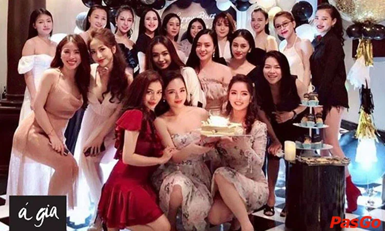 nha-hang-a-gia-quang-trung-slide-11