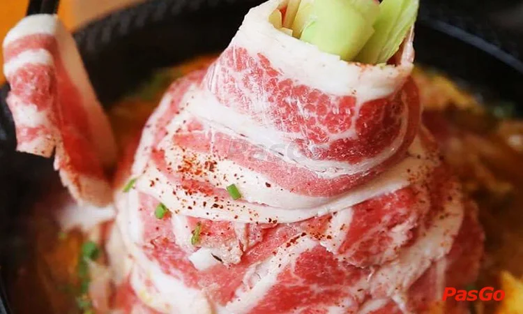 nha-hang-akabeko-japanese-hotpot-and-charcoal-grill-slide-5