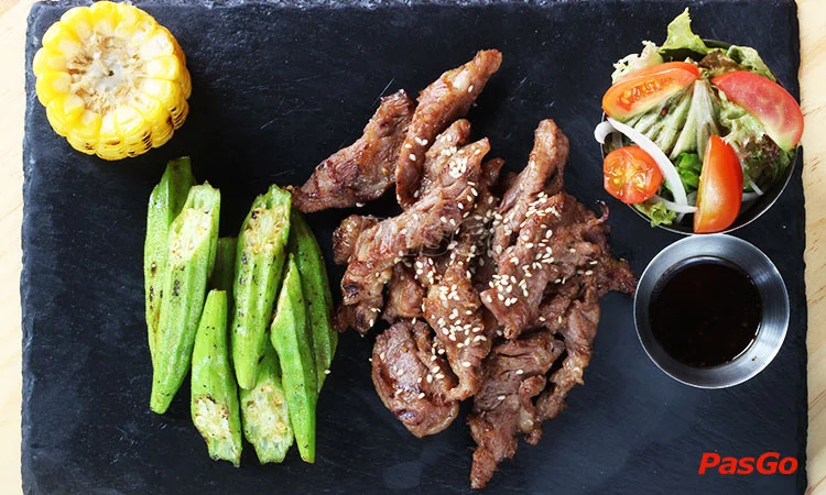 nha-hang-akabeko-japanese-hotpot-and-charcoal-grill-slide-7