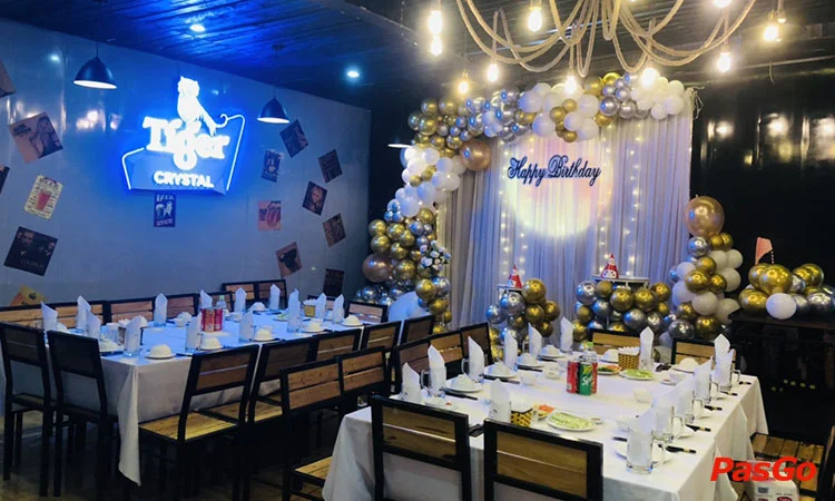 nha-hang-aki-restaurant-dong-quan-12