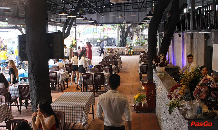 nha-hang-am-thuc-63-pham-van-hai-11