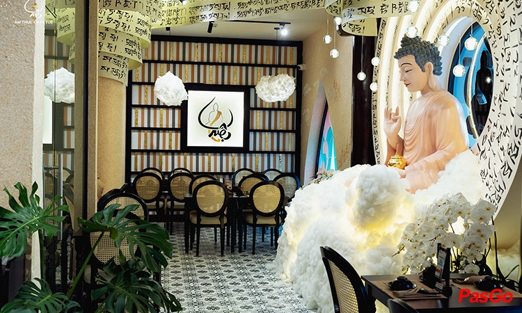 nha-hang-am-thuc-chay-tue-nguyen-binh-11
