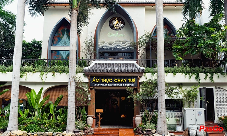 nha-hang-am-thuc-chay-tue-nguyen-binh-9