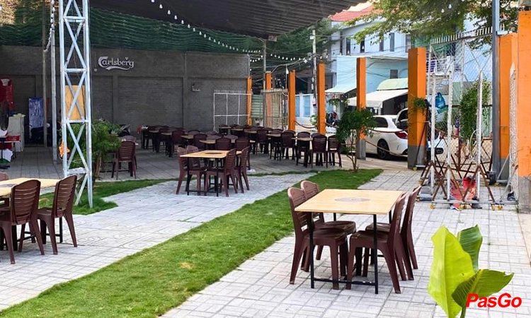 nha-hang-am-thuc-de-cuoi-duong-so-1-10