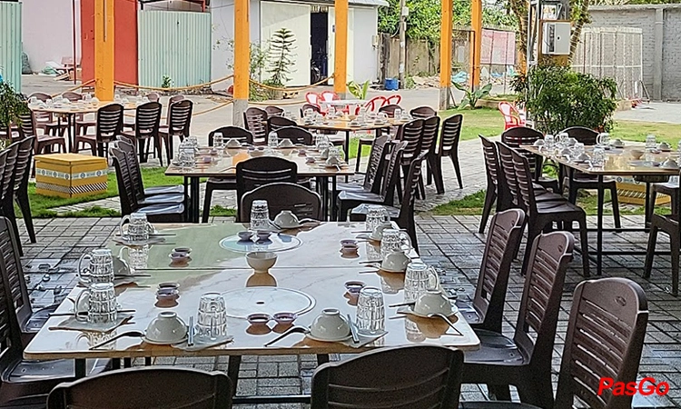 nha-hang-am-thuc-de-cuoi-duong-so-1-11