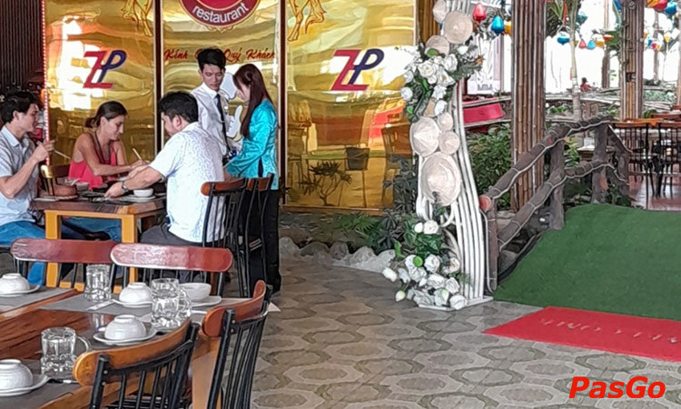 Nhà hàng Ẩm thực Karaoke Hòa Phú Ẩm thực truyền thống Việt 9