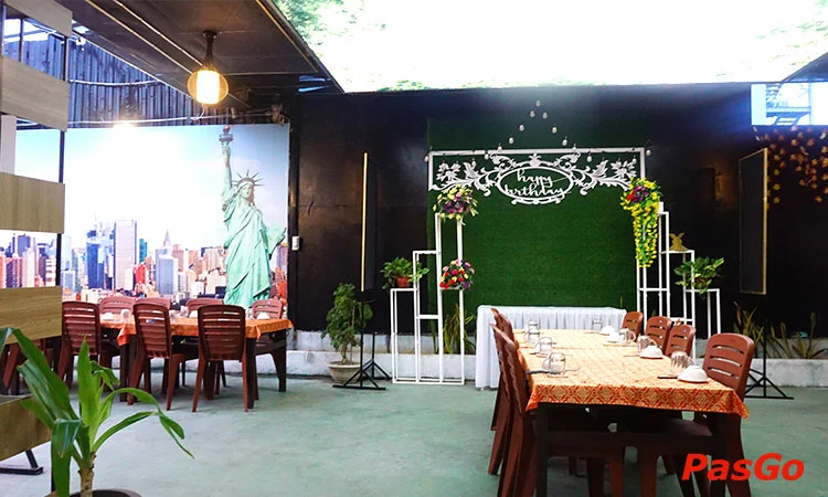 nha-hang-am-thuc-pho-labata-garden-xo-viet-nghe-tinh-12