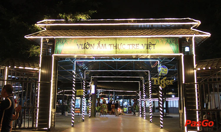 nha-hang-am-yhuc-tre-viet-nguyen-cao-luyen-long-bien-slide-9