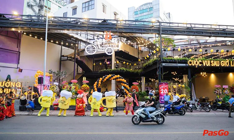 nha-hang-ba-gac-nuong-&-bia-ut-tich-12