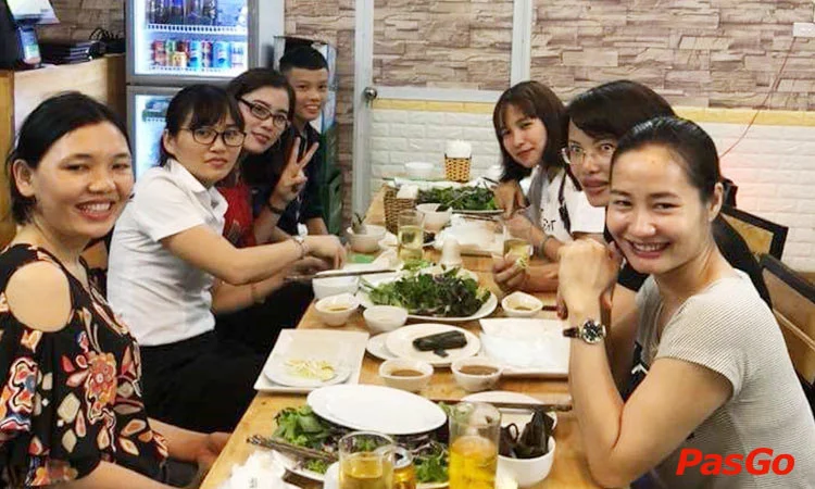 nha-hang-banh-trang-thit-heo-co-bong-quan-nhan-12