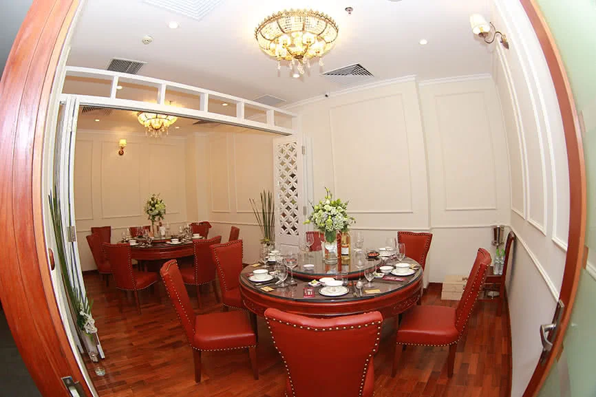 nha-hang-bao-chi-hoang-dao-thuy-4a