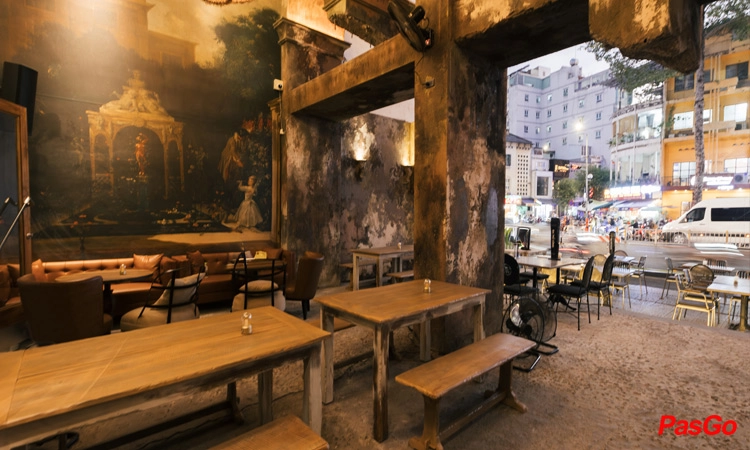 nha-hang-barrigon-10