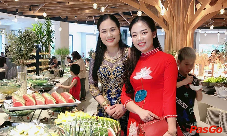 nha-hang-bay-seafood-buffet-hoang-ngan-11