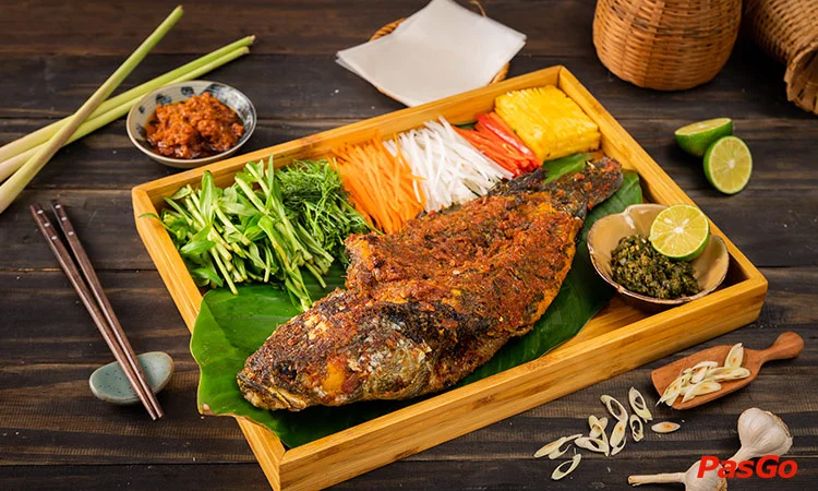 nha-hang-bep-cua-83-tue-tinh-2