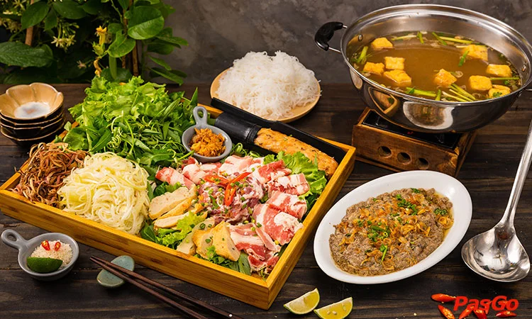 nha-hang-bep-cua-83-tue-tinh-8