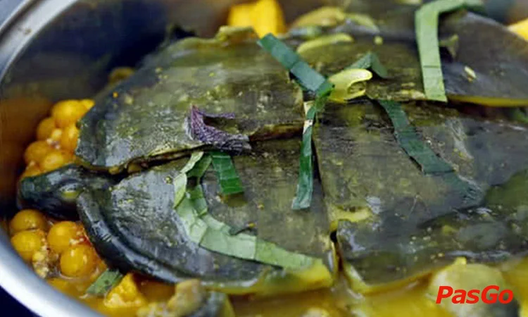 nha-hang-bep-hong-pham-huy-thong-5