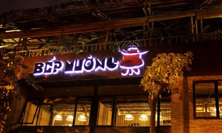 nha-hang-bep-muong-nguyen-cong-hoan-slide-9