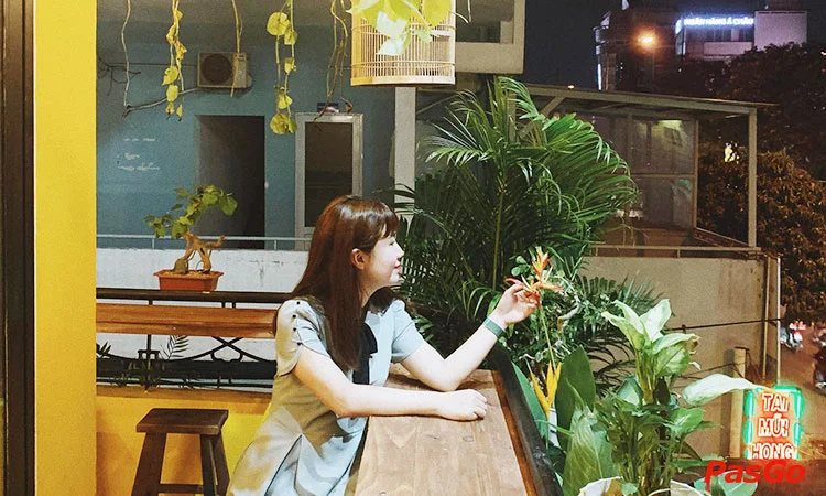 nha-hang-bep-nha-ba-xa-dien-bien-phu-12