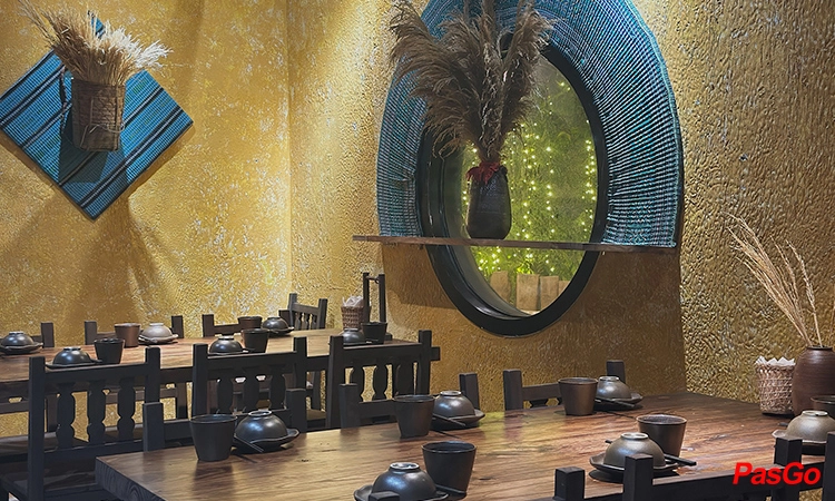 nha-hang-bep-quan-nguyen-van-loc-12