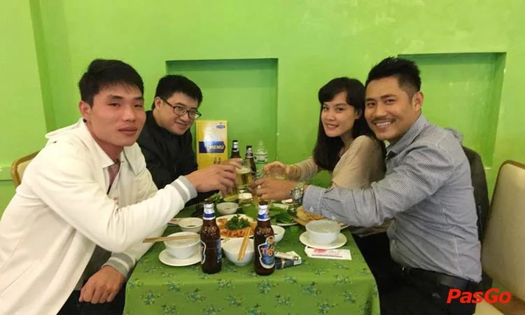 nha-hang-bep-que-duong-30-thang-4-3