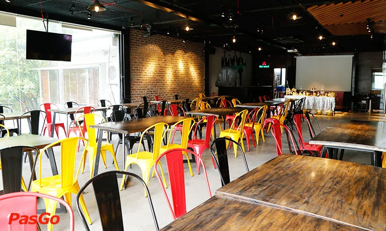 nha-hang-bep-xuka-hoang-ngan-11