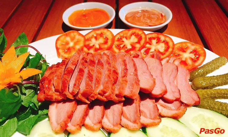 nha-hang-bia-doc-lap-khuc-thua-du-5