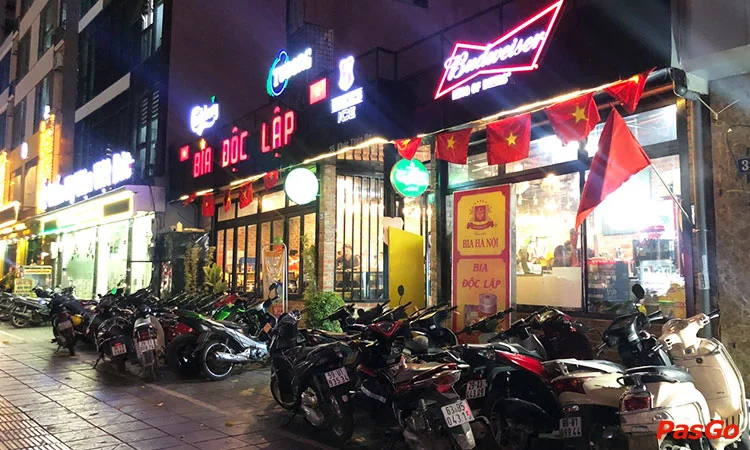 nha-hang-bia-doc-lap-khuc-thua-du-9