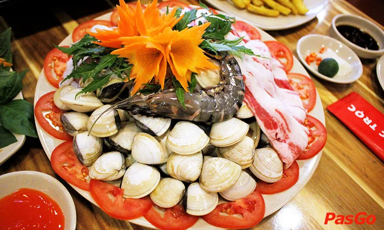 nha-hang-bia-duc-troc-khuong-dinh-11