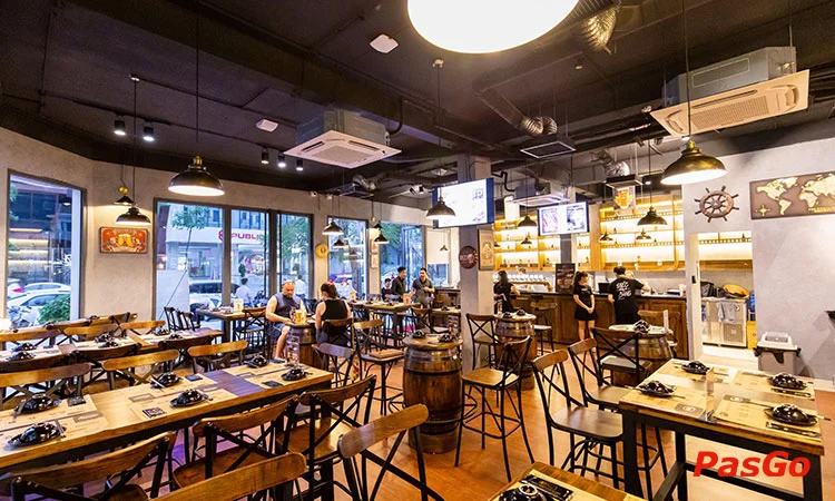 Nhà hàng Bia Sành Điệu Times Garden Hạ Long chuyên món Việt và bia thủ công 10