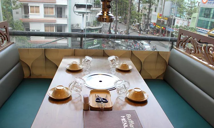 nha-hang-bien-dong-6-slide-12