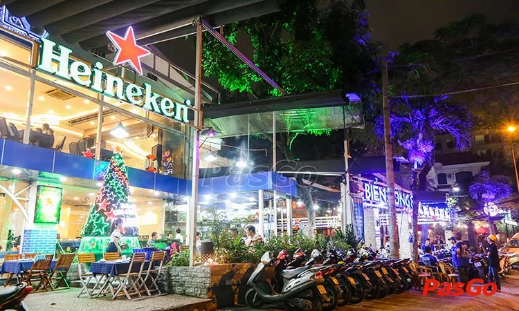 nha-hang-hai-san-bien-dong-8-pho-quang-slide-10