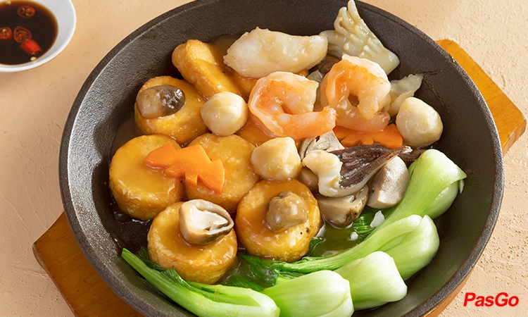 nha-hang-bien-duong-cach-mang-thag-8-7