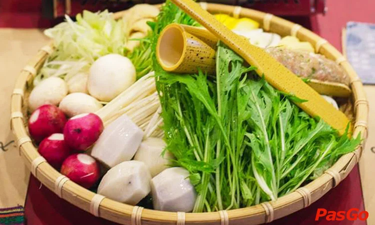 nha-hang-bishin-lau-ga-thien-nhien-collagen-le-thanh-ton-2