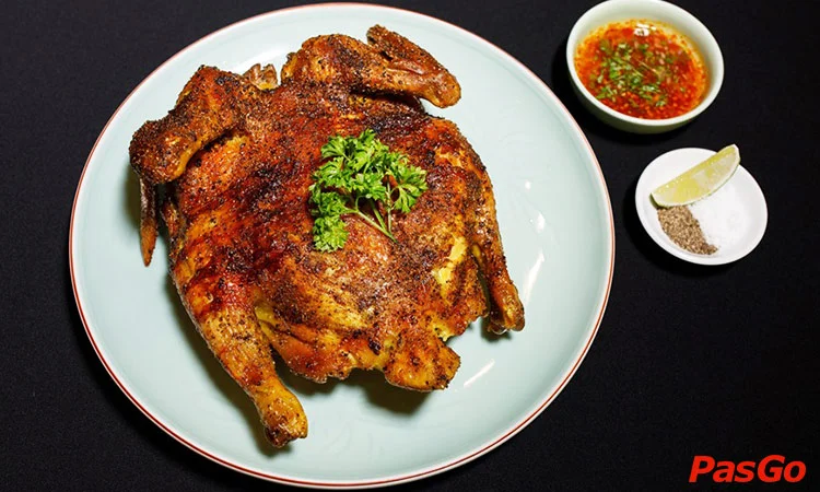 nha-hang-bishin-lau-ga-thien-nhien-collagen-le-thanh-ton-3