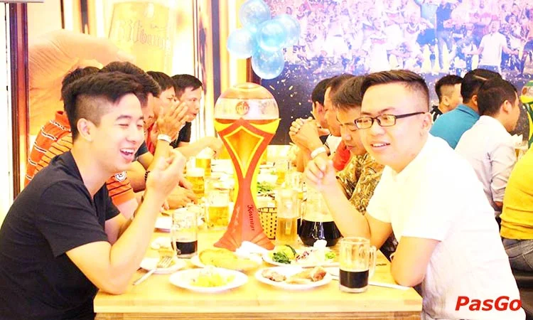 nha-hang-bitburger-bierhaus-van-phuc-slide-8