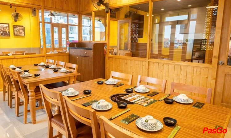 Nhà hàng Bò Tơ Quán Mộc Nguyễn Thị Thập 12