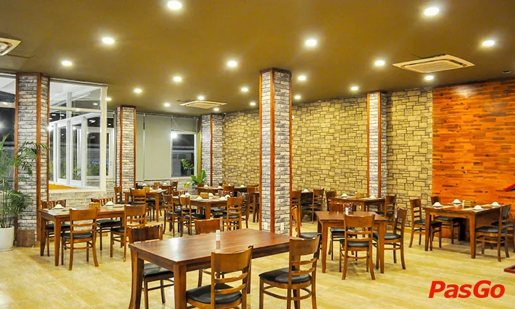 nha-hang-bo-zallo-le-thanh-phuong-11