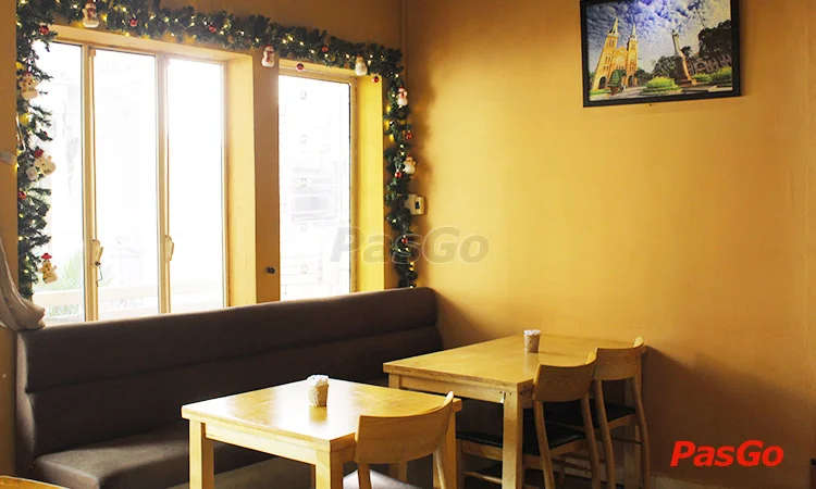 nha-hang-bonjour-resto-hoa-mai-slide-10