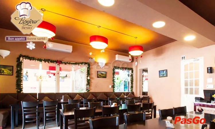 nha-hang-bonjour-resto-nguyen-huy-tuong-10