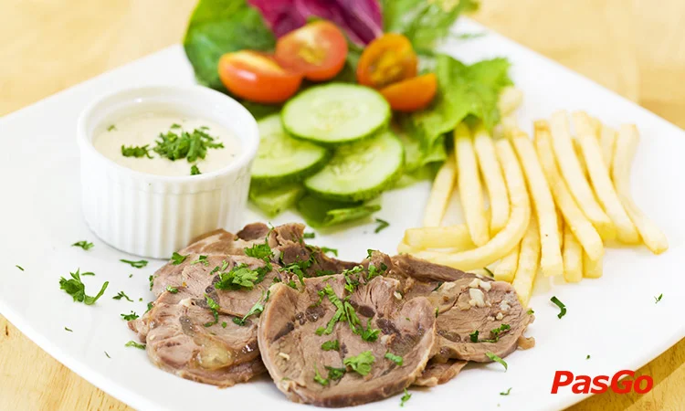 nha-hang-bonjour-resto-nguyen-tri-phuong-slide-1