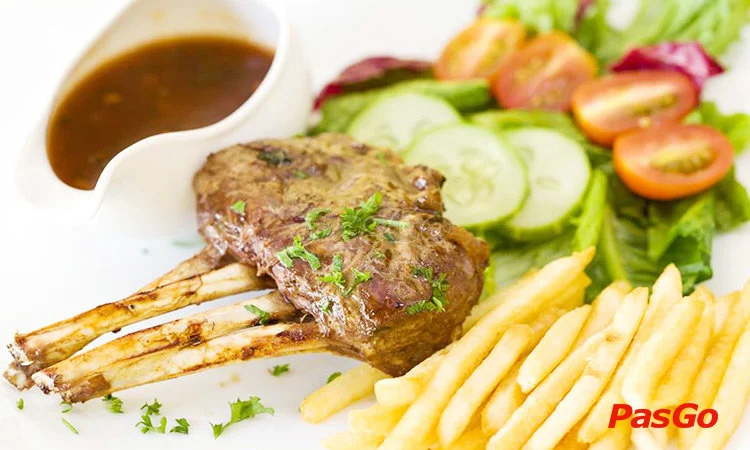 nha-hang-bonjour-resto-su-van-hanh-2