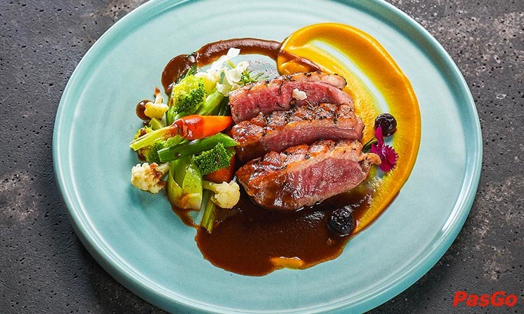 Nhà hàng Boomerang Bistro Saigon Tôn Dật Tiên tinh hoa ẩm thực Á Âu 1
