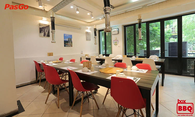 nha-hang-box-bbq-nguyen-thi-thap-10