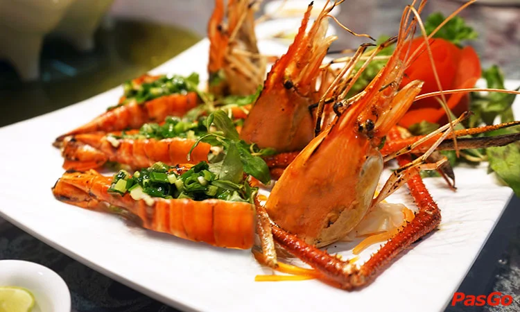 nha-hang-brilliant-seafood-ho-nghinh-1